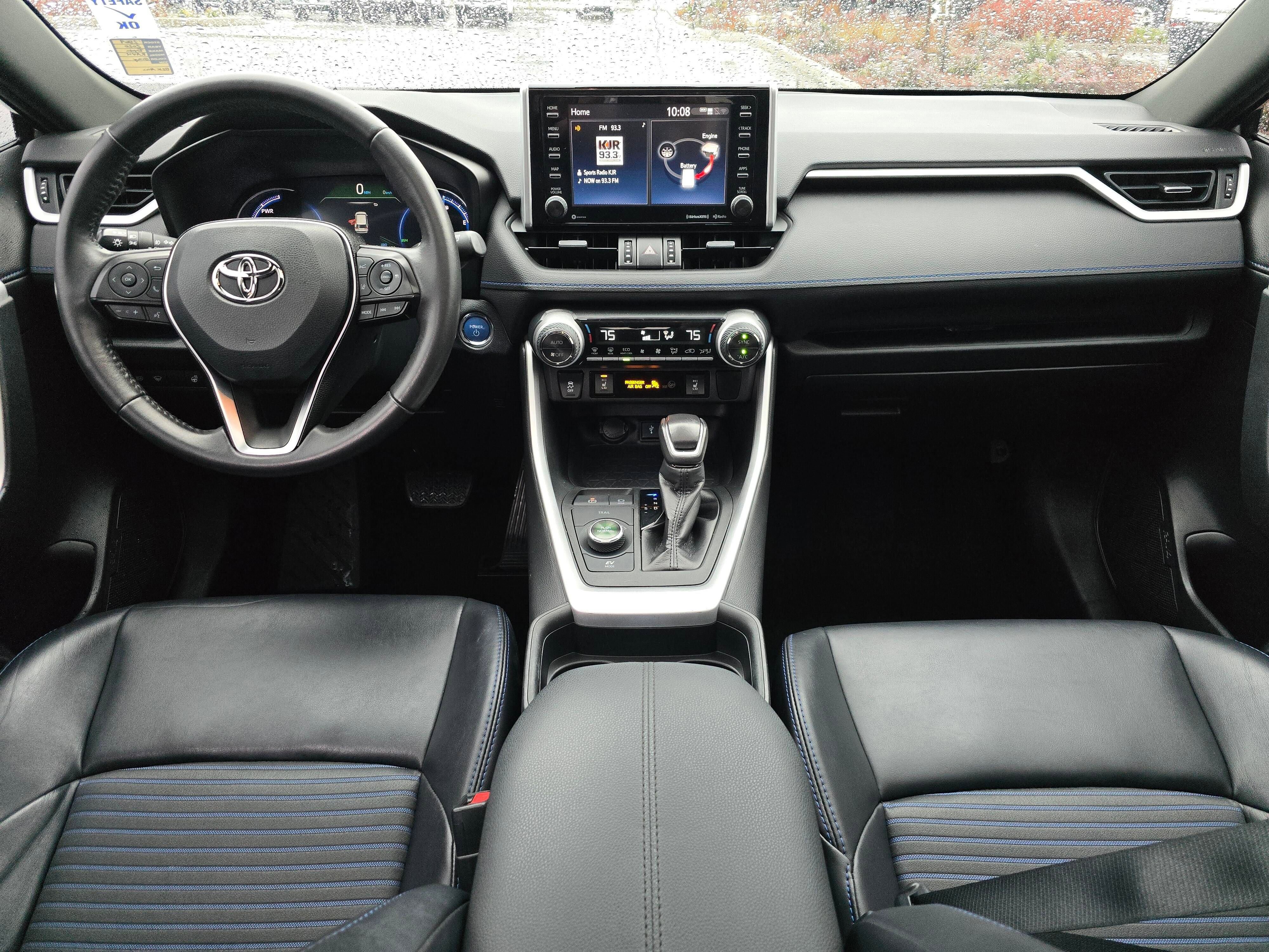 Used 2020 Toyota RAV4 XSE w/ XSE Grade Weather Package AWD/4WD image 14