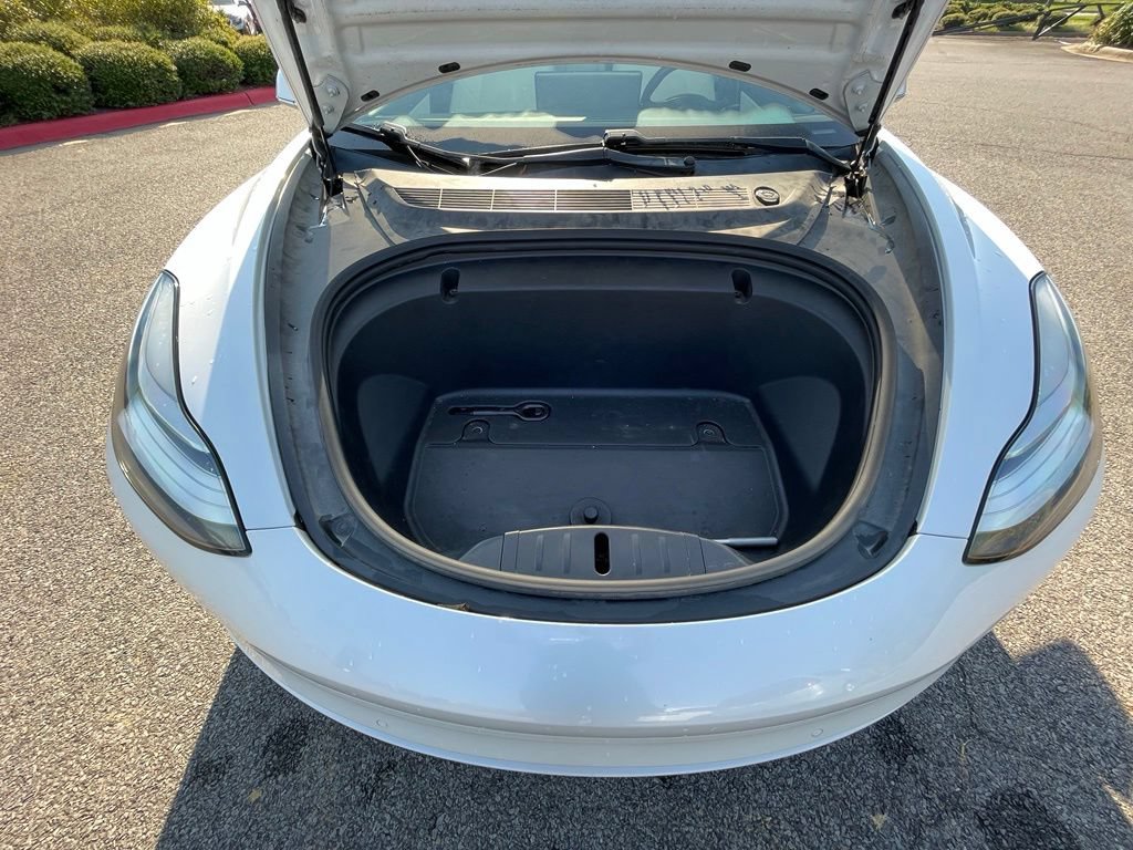 Used 2020 Tesla Model 3 Standard Range RWD image 32