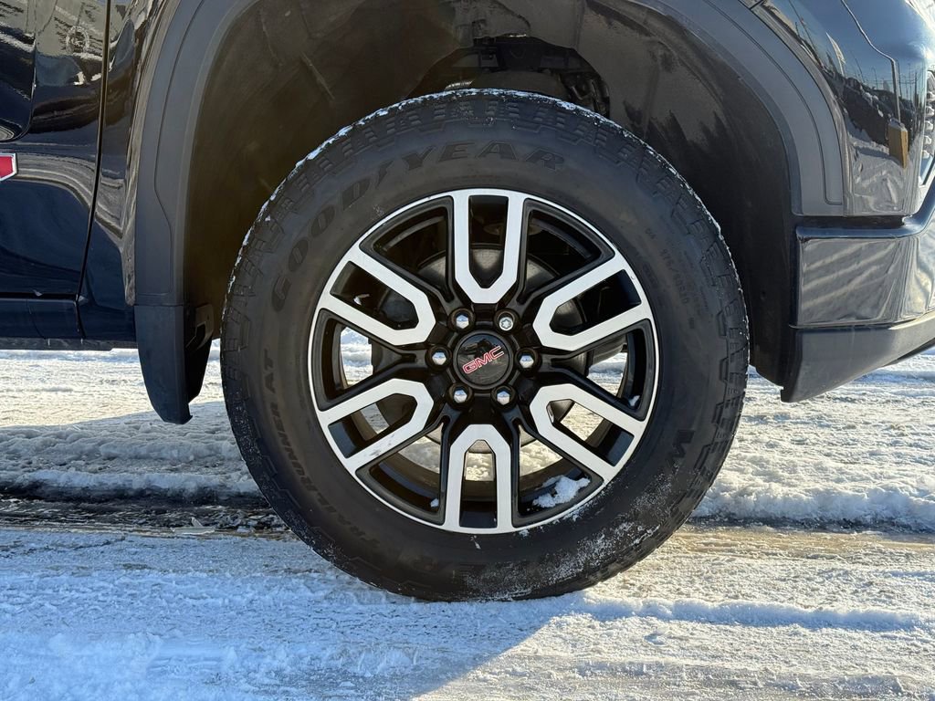 Used 2022 GMC Sierra 1500 AT4 w/ AT4 Preferred Package image 9
