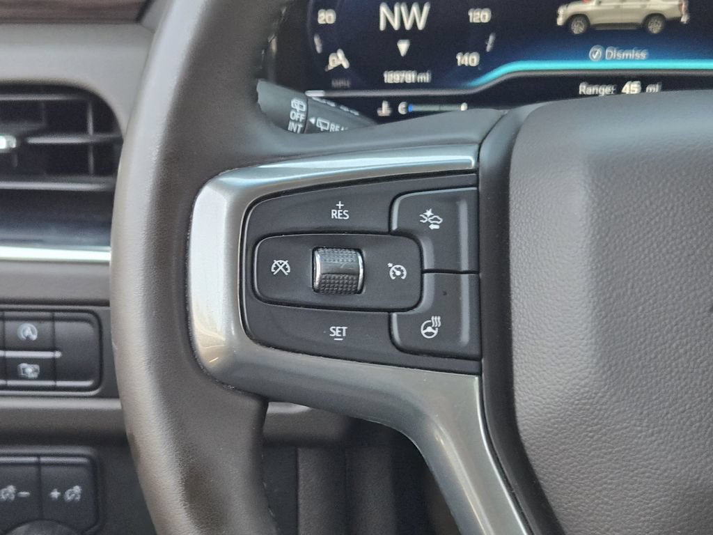Used 2023 Chevrolet Tahoe Z71 w/ Luxury Package AWD/4WD image 36