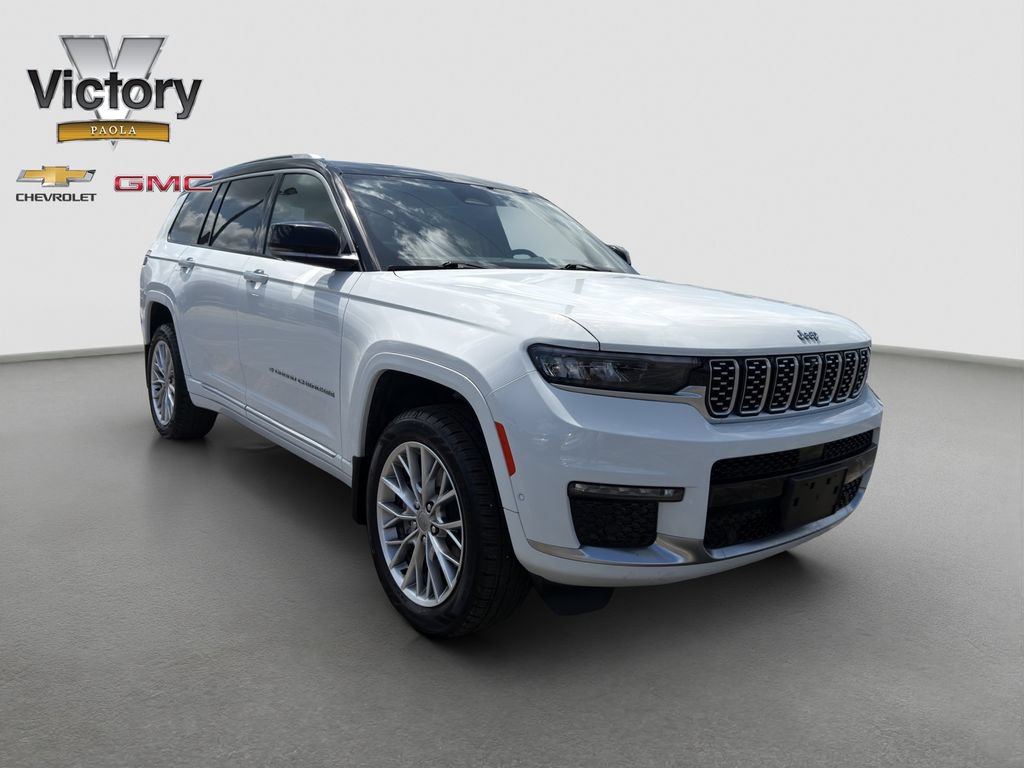 Used 2023 Jeep Grand Cherokee L Summit w/ Advanced Protech Group IV AWD/4WD image 8