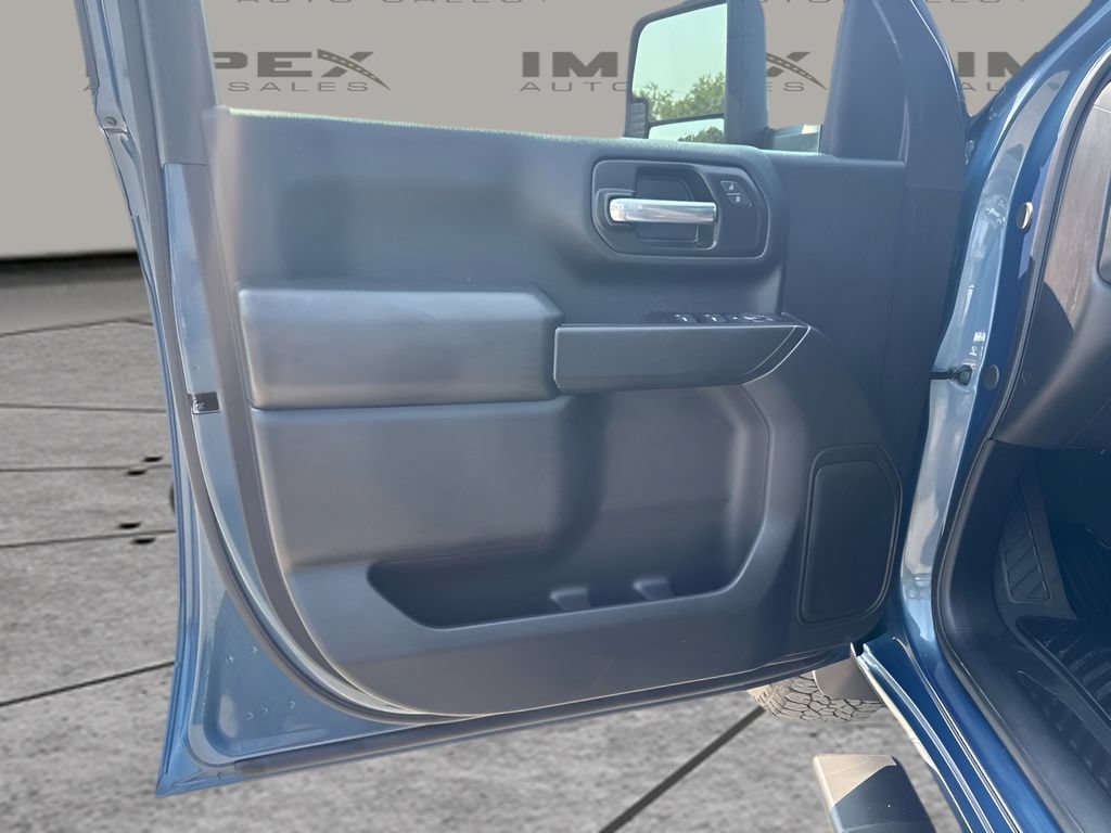 Used 2025 Chevrolet Silverado 2500 Custom AWD/4WD image 14