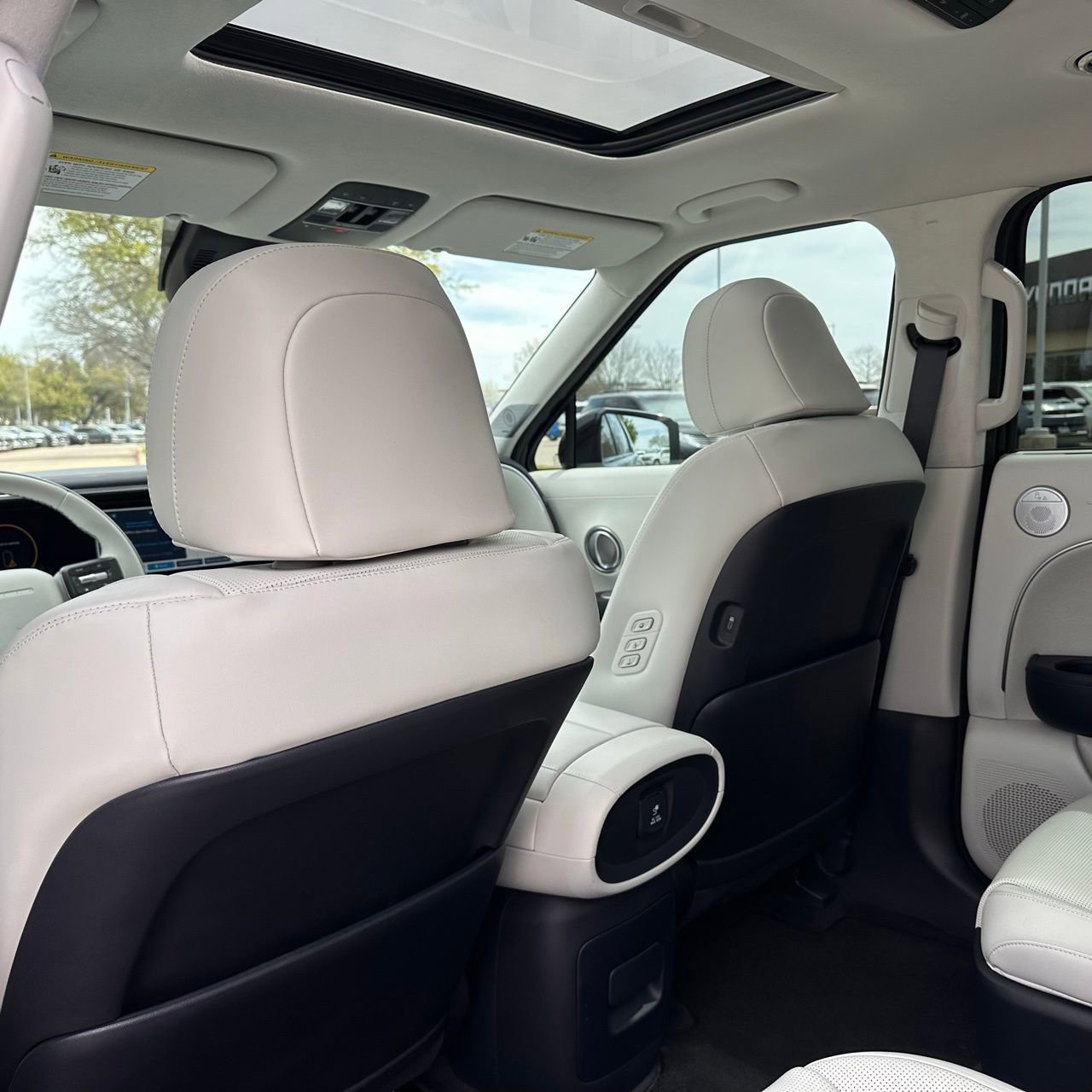 Used 2026 Hyundai Palisade Calligraphy image 17