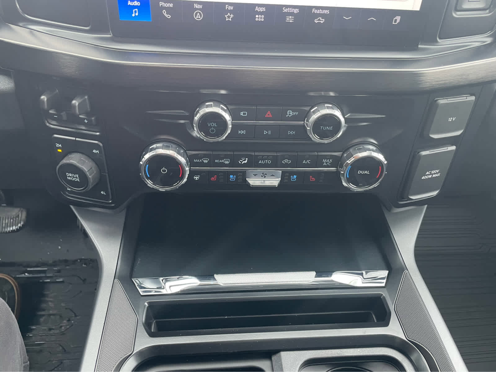 Used 2026 Ford F350 Lariat w/ FX4 Off-Road Package image 24