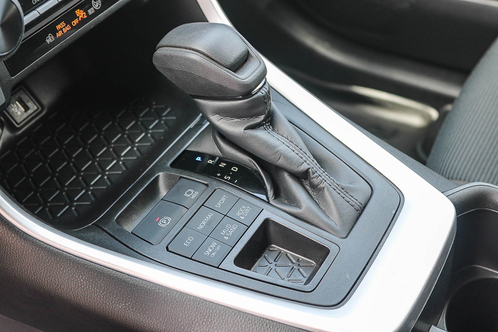 Certified 2023 Toyota RAV4 LE AWD/4WD image 20