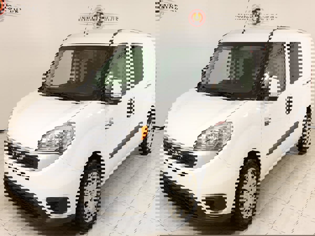 Used 2020 RAM ProMaster City Tradesman SLT w/ Window Group 05 image 5