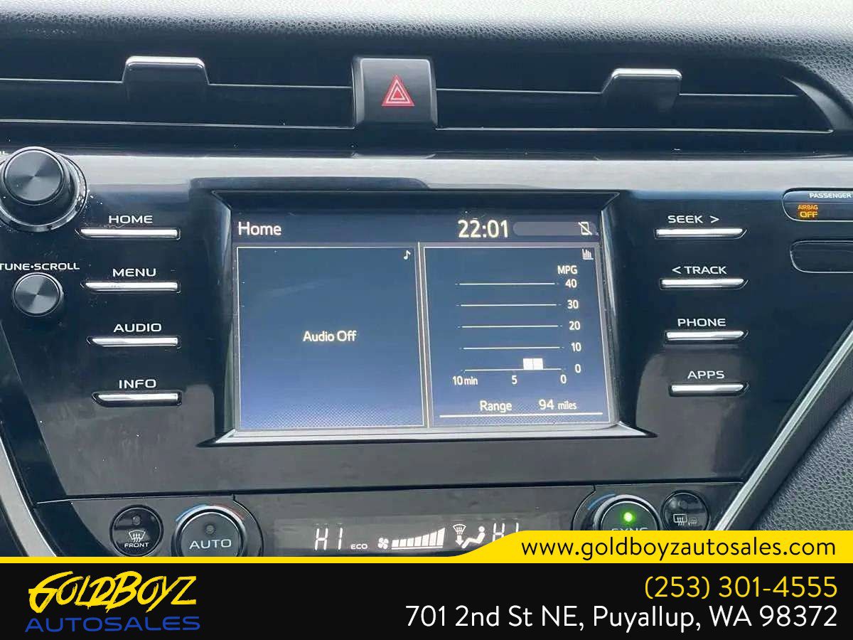 Used 2018 Toyota Camry XSE image 25