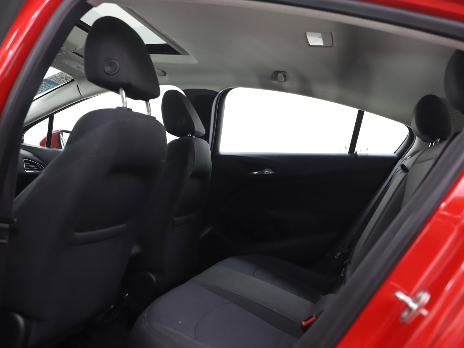 Used 2017 Chevrolet Cruze LT w/ Sun And Sound Package image 18