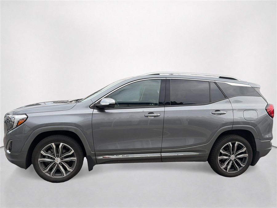 Used 2020 GMC Terrain Denali w/ Denali Premium Package AWD/4WD image 12