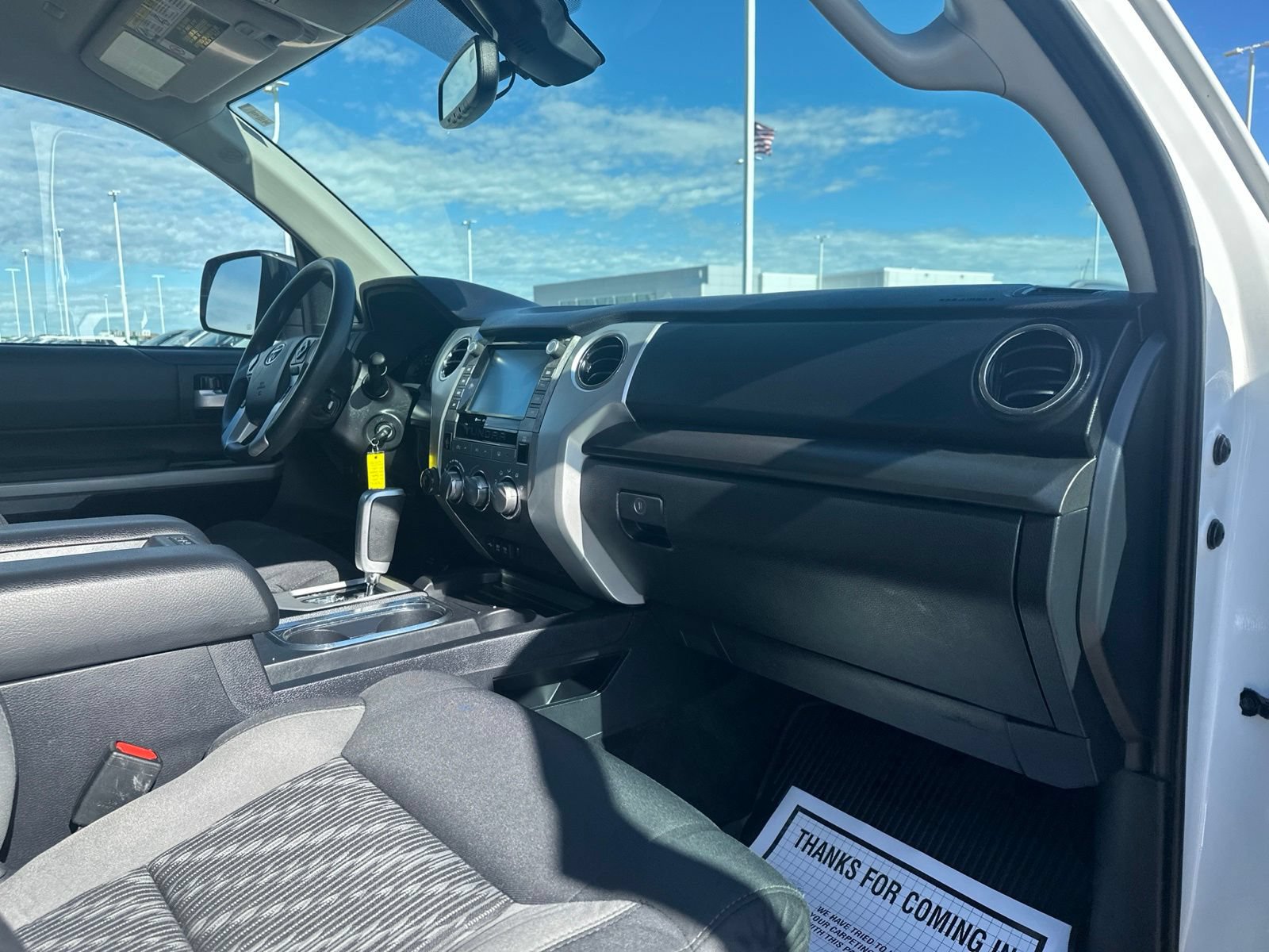 Used 2020 Toyota Tundra SR5 w/ SR5 Upgrade Package AWD/4WD image 35