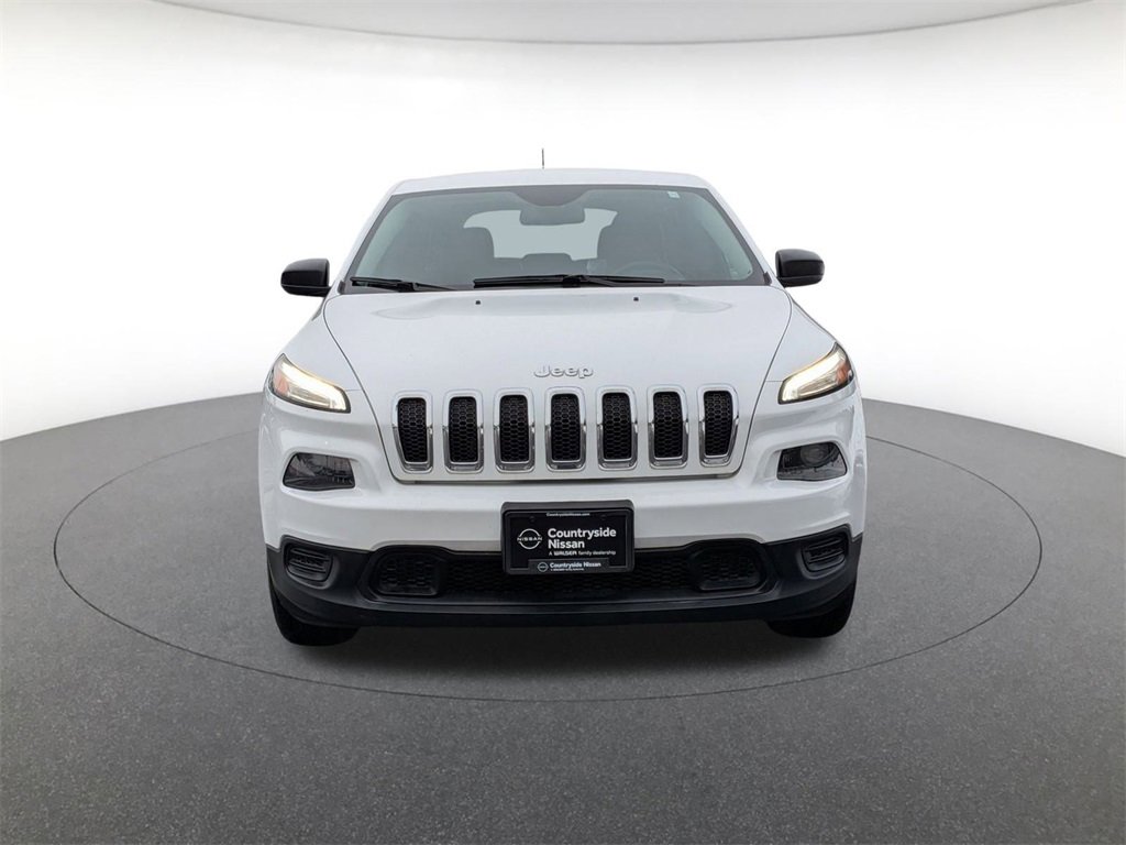 Used 2017 Jeep Cherokee Sport image 2