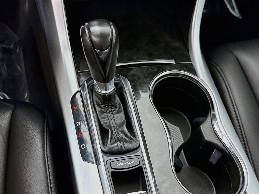 Used 2019 Acura TLX FWD image 8