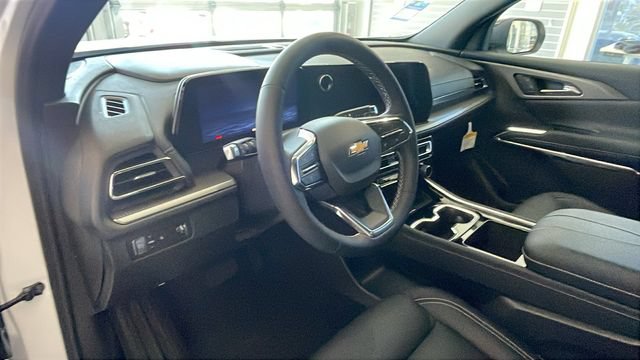 New 2026 Chevrolet Traverse LT w/ LPO, Floor Liner Package FWD image 10