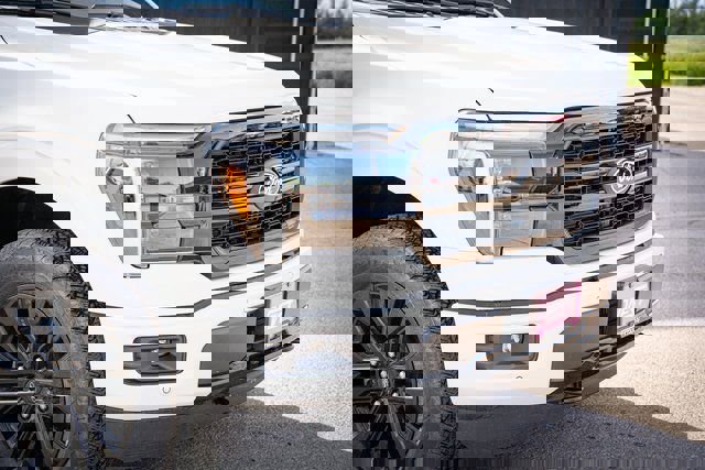 New 2025 Ford F150 Lariat w/ Equipment Group 501A Mid image 4