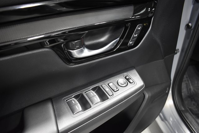 Used 2025 Honda CR-V EX-L image 15