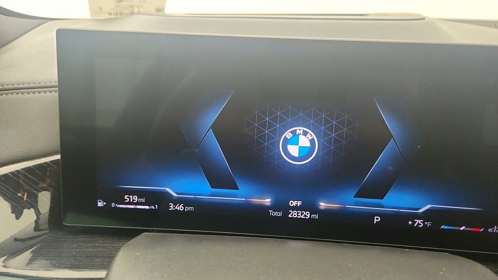 Used 2024 BMW X5 xDrive40i w/ M Sport Package image 17