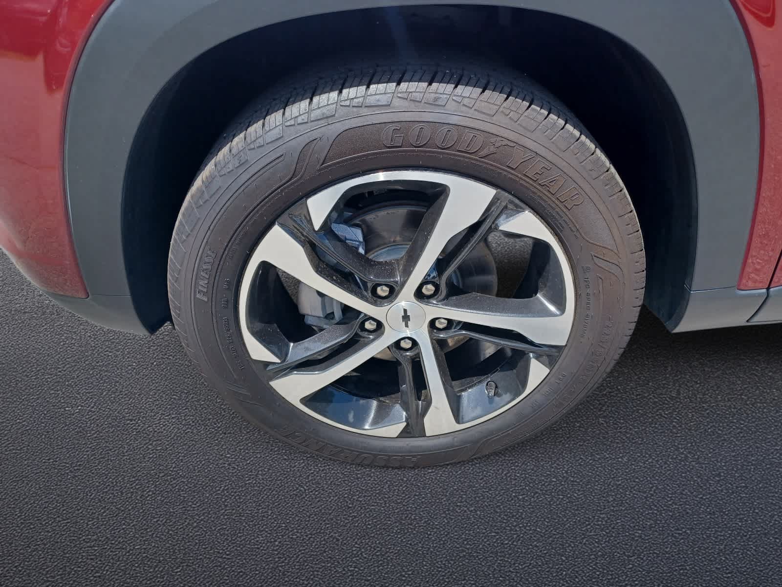 Used 2024 Chevrolet Trax RS w/ Driver Confidence Package FWD image 21