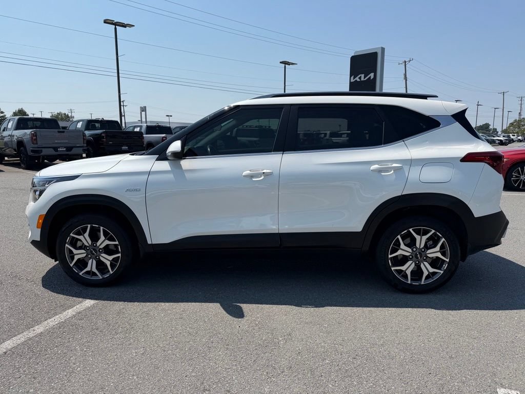 Certified 2023 Kia Seltos EX AWD/4WD image 4