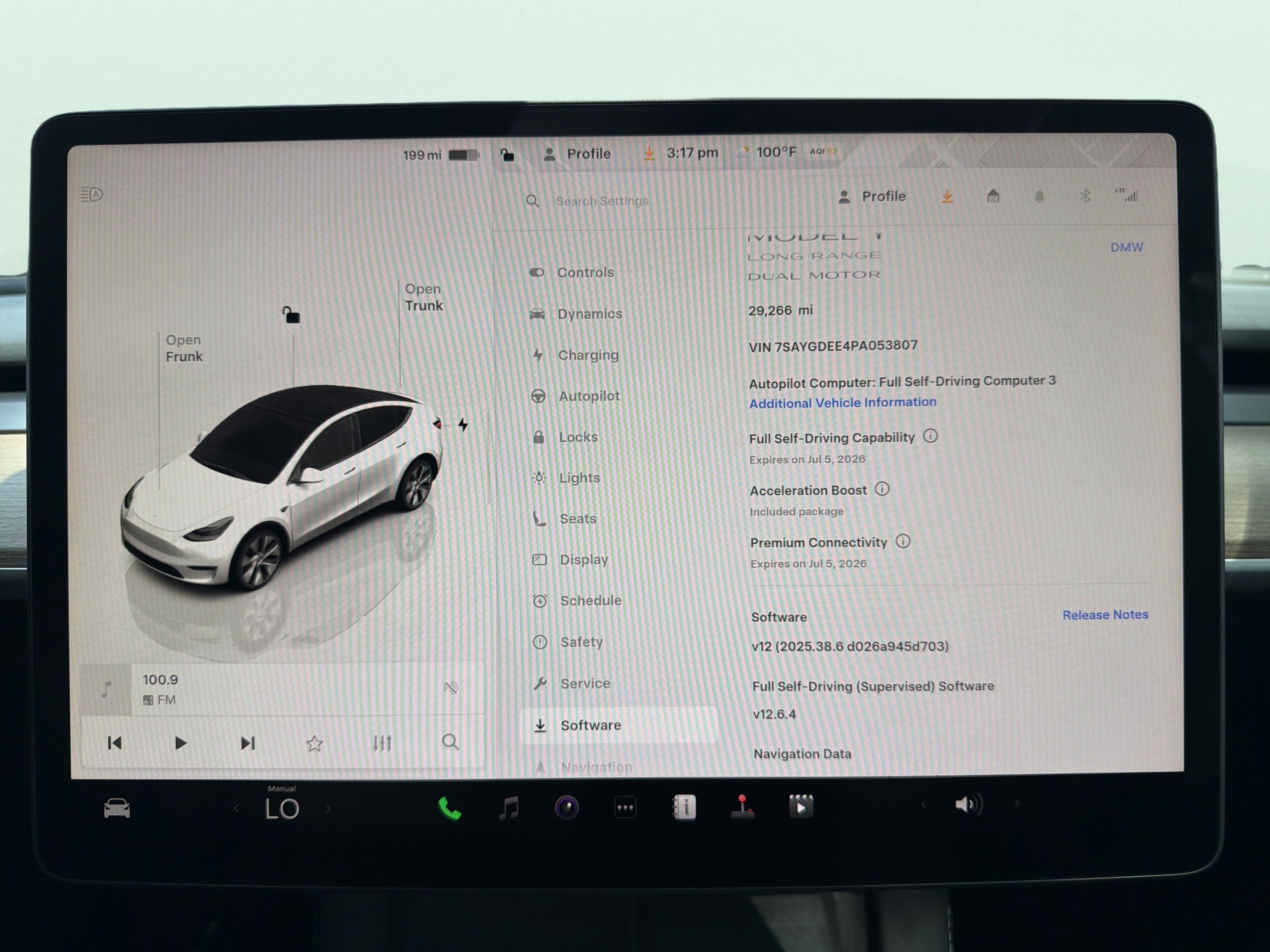 Used 2023 Tesla Model Y Long Range AWD/4WD image 55