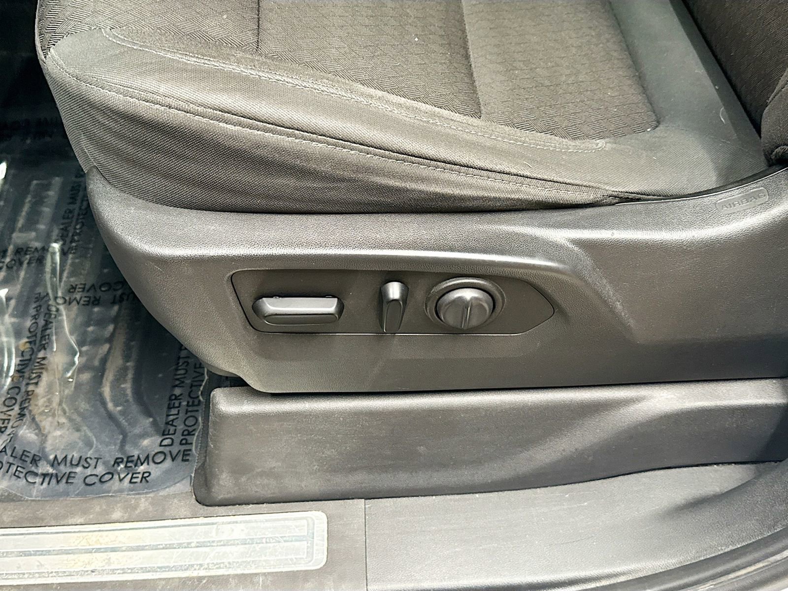 Used 2020 Chevrolet Silverado 1500 LT image 20