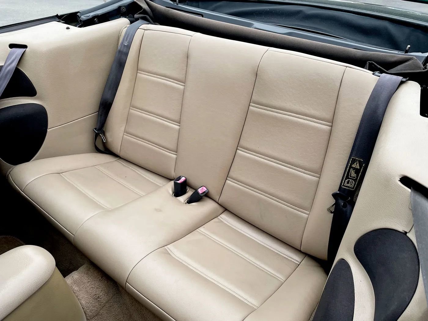 Used 2001 Ford Mustang Premium image 17