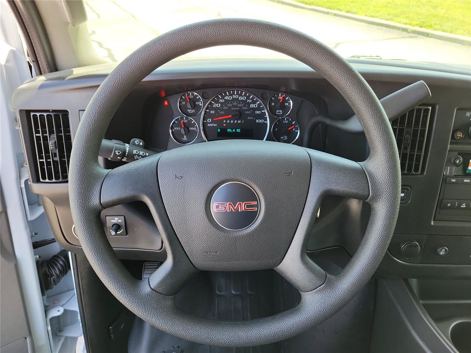 New 2026 GMC Savana 3500 RWD image 19