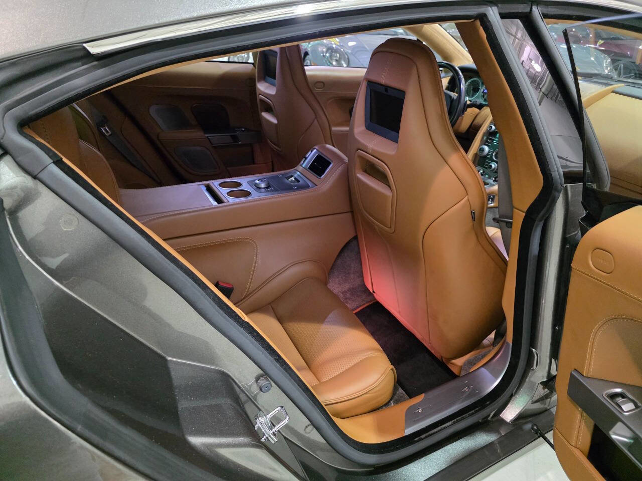 Used 2015 Aston Martin Rapide S image 12