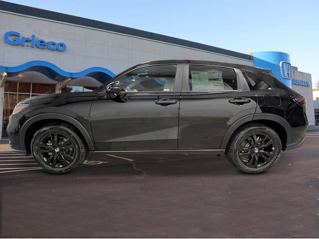 New 2027 Honda HR-V Sport image 2