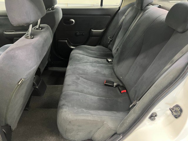 Used 2011 Nissan Versa Sedan image 23