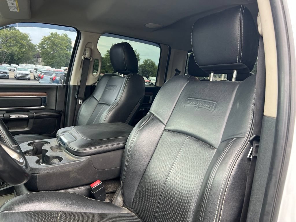 Used 2018 RAM 2500 Laramie AWD/4WD image 4