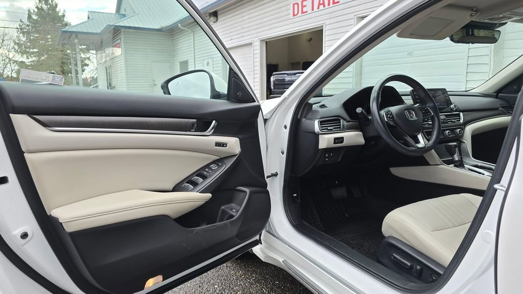Used 2021 Honda Accord EX-L image 19