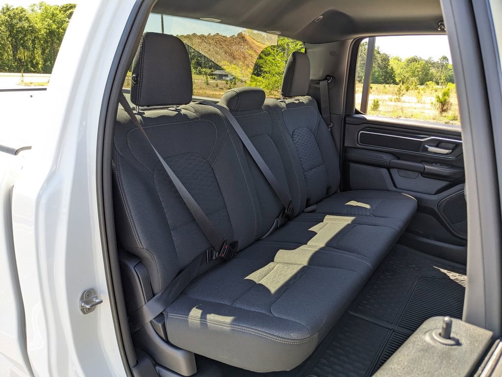 New 2026 RAM 1500 4x4 Crew Cab image 39