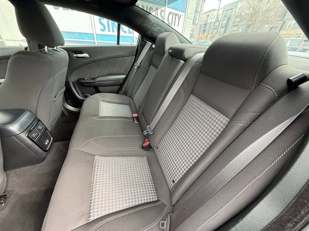 Used 2023 Dodge Charger SXT w/ Blacktop Package image 28