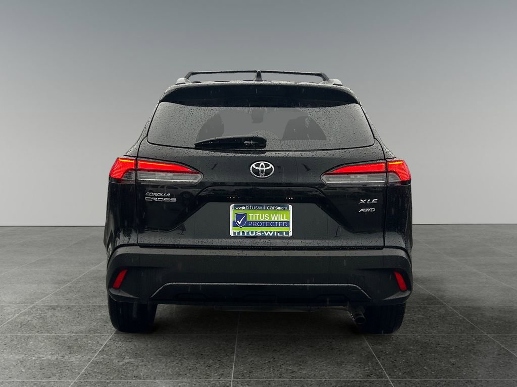 Used 2024 Toyota Corolla Cross XLE w/ Convenience Package image 6