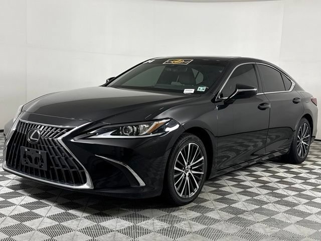 Used 2024 Lexus ES 350 w/ Premium Package FWD image 2