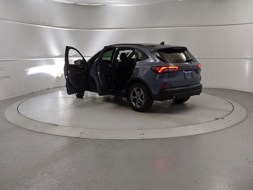 New 2026 Ford Escape ST-Line w/ Tech Pack #1 image 10