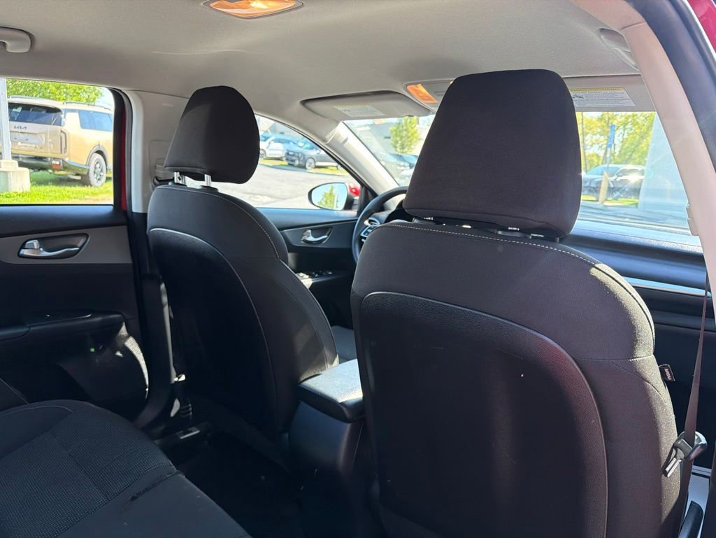Certified 2021 Kia Forte LXS FWD image 13