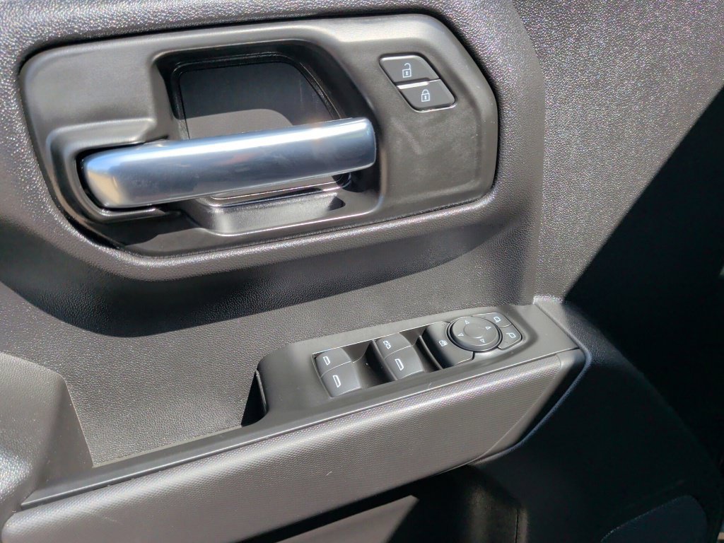 New 2026 Chevrolet Silverado 1500 Custom Trail Boss w/ LPO, Dark Essentials Package AWD/4WD image 11