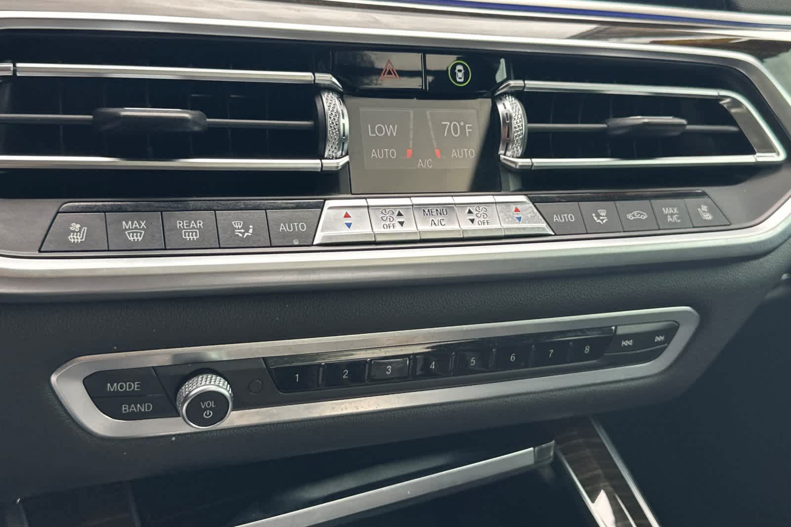 Used 2019 BMW X5 xDrive50i w/ M Sport Package AWD/4WD image 24