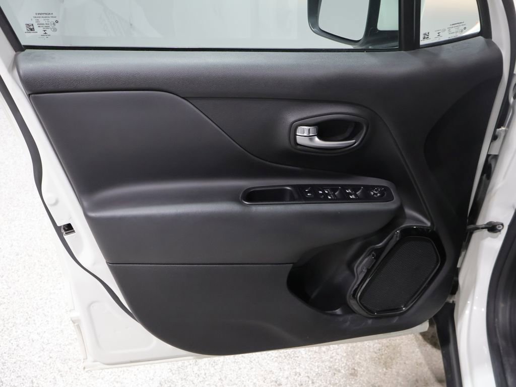 Used 2020 Jeep Renegade Altitude image 13