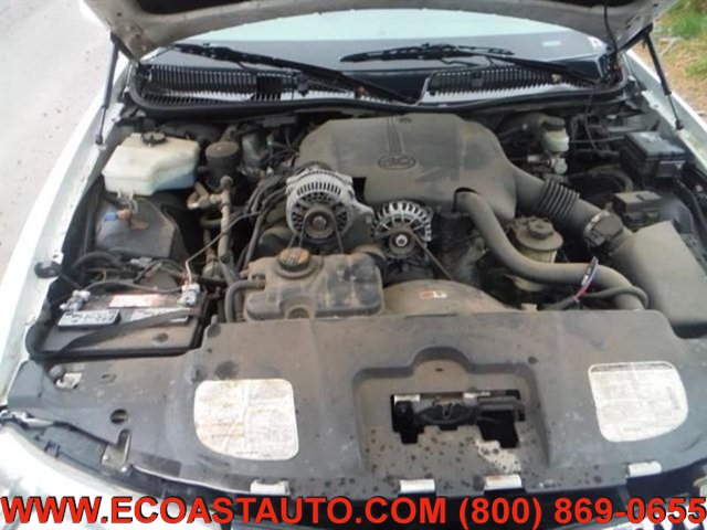 Used 2000 Lincoln Town Car Signature RWD image 4