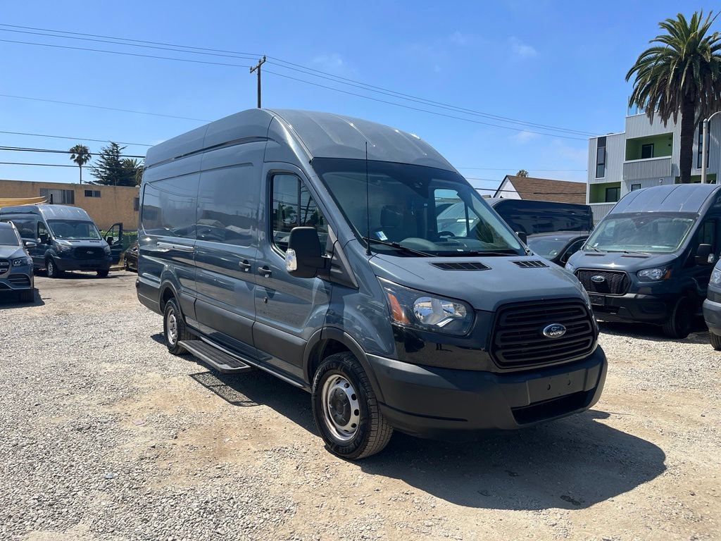 Used 2019 Ford Transit 250 148 High Roof Extended RWD image 4