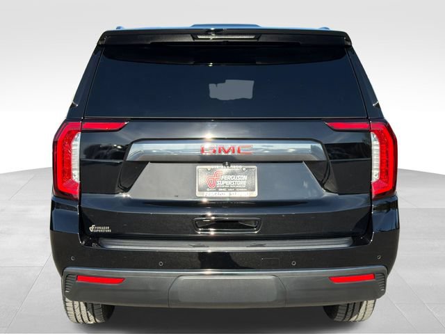 Used 2024 GMC Yukon AT4 w/ Technology Package AWD/4WD image 5