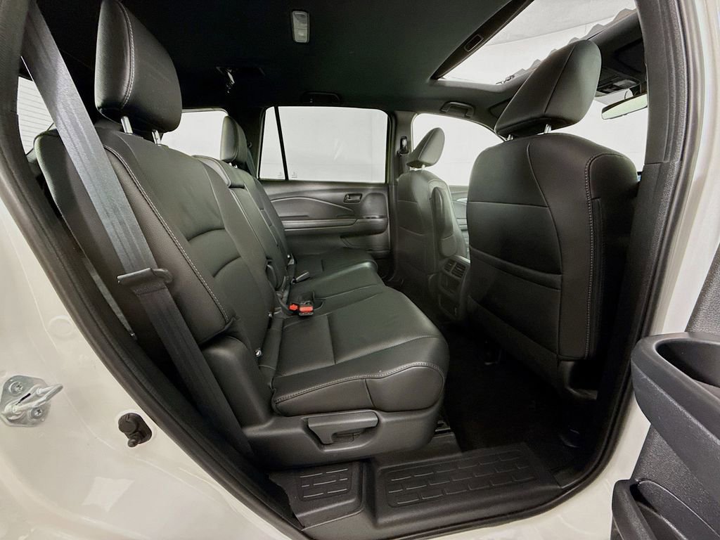 Certified 2023 Honda Passport EX-L image 25