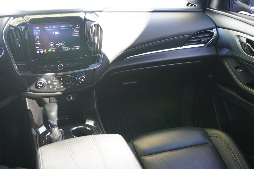 Used 2023 Chevrolet Traverse LT AWD/4WD image 26
