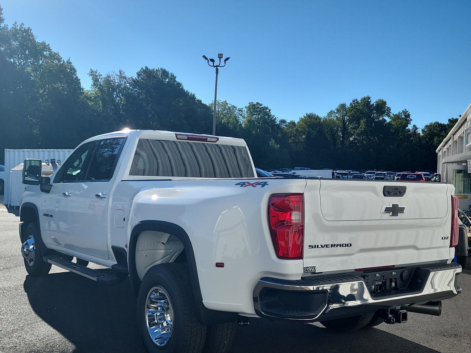 New 2026 Chevrolet Silverado 3500 LTZ w/ LTZ Convenience Package AWD/4WD image 3