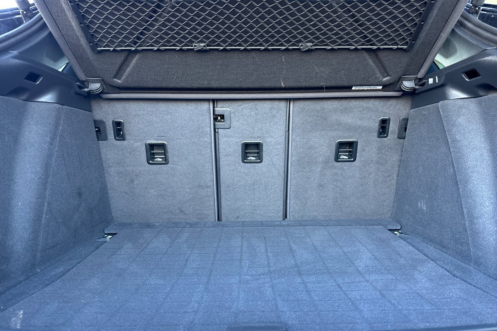 Used 2017 Porsche Macan image 19