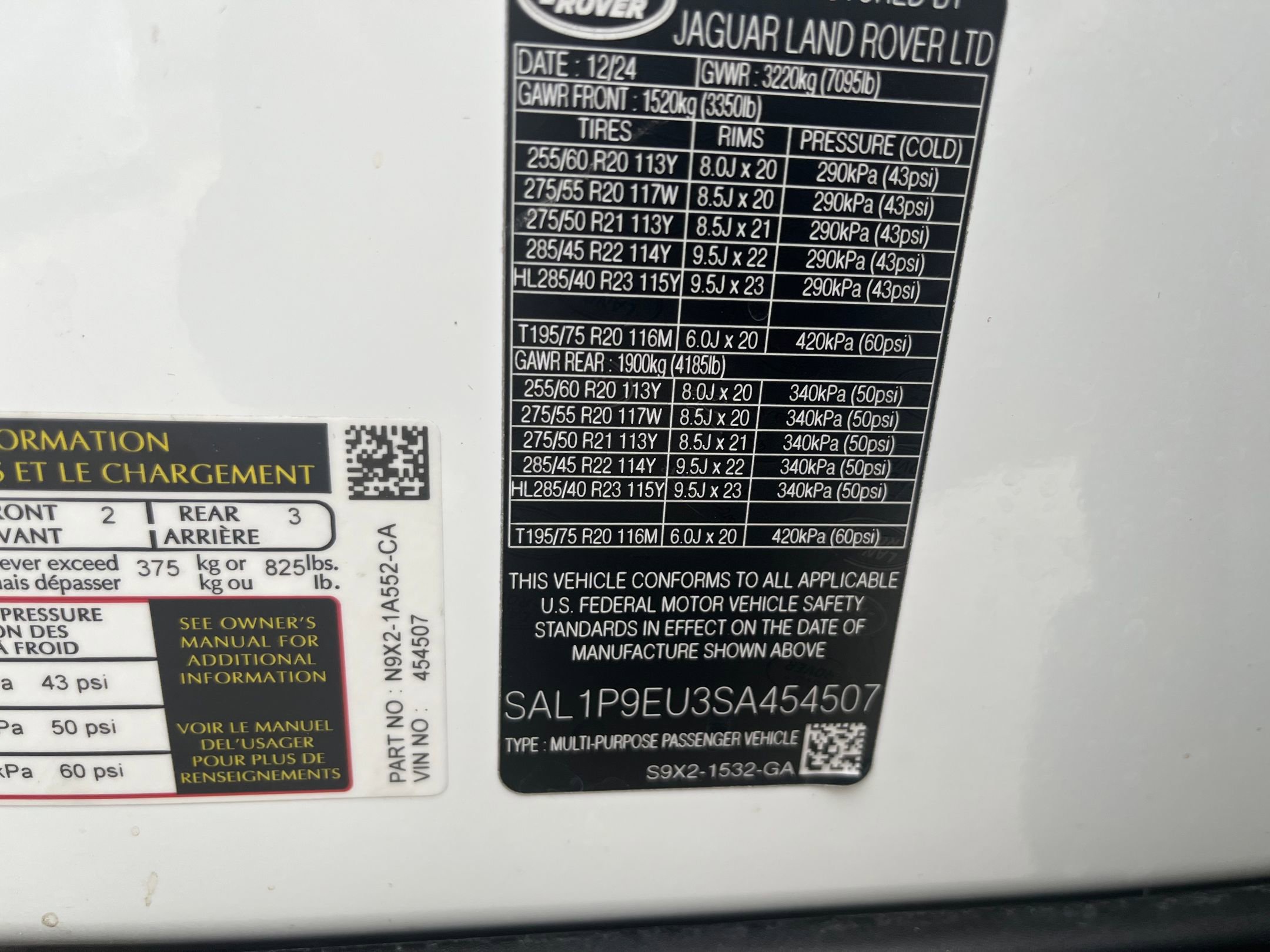 Certified 2025 Land Rover Range Rover Sport SE image 22