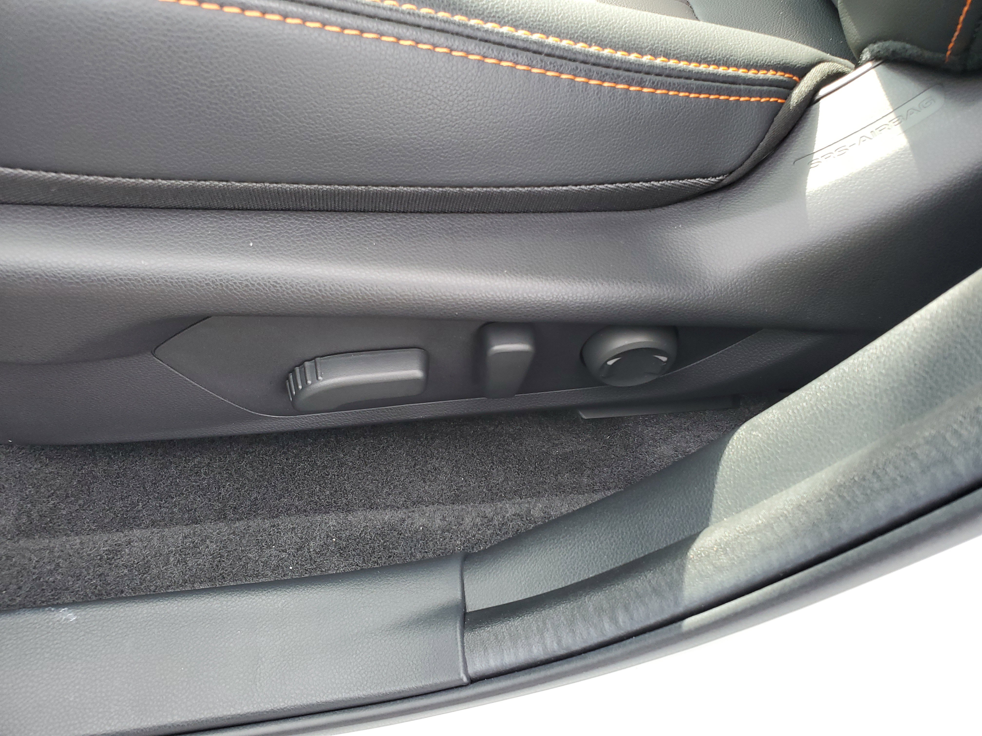 Certified 2025 Subaru Crosstrek 2.5i Limited w/ Crosstrek Mirror Package image 29