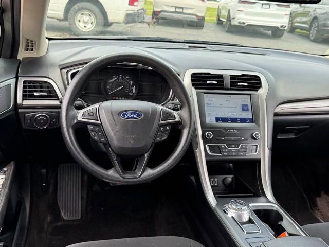 Certified 2020 Ford Fusion SE FWD image 5